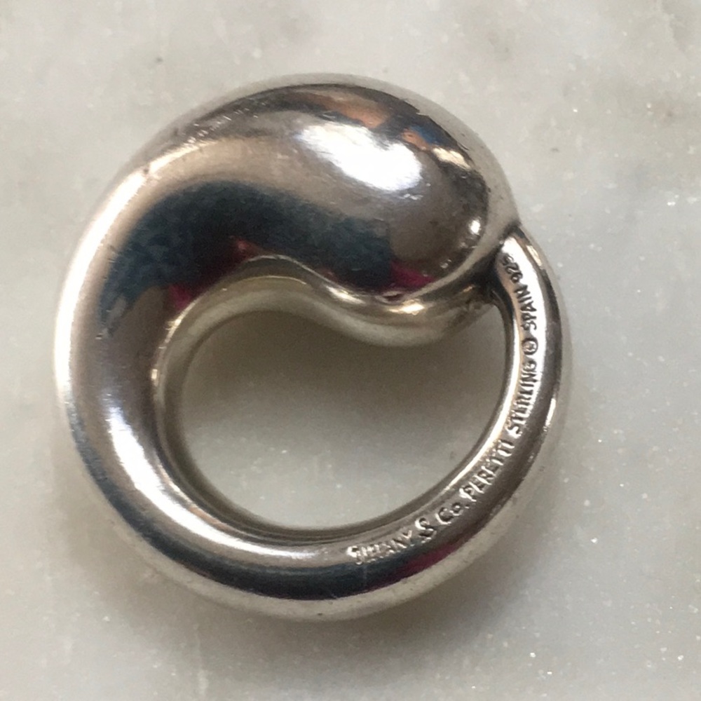 Tiffany & Co. Elsa Peretti  Eternal Circle Pendant